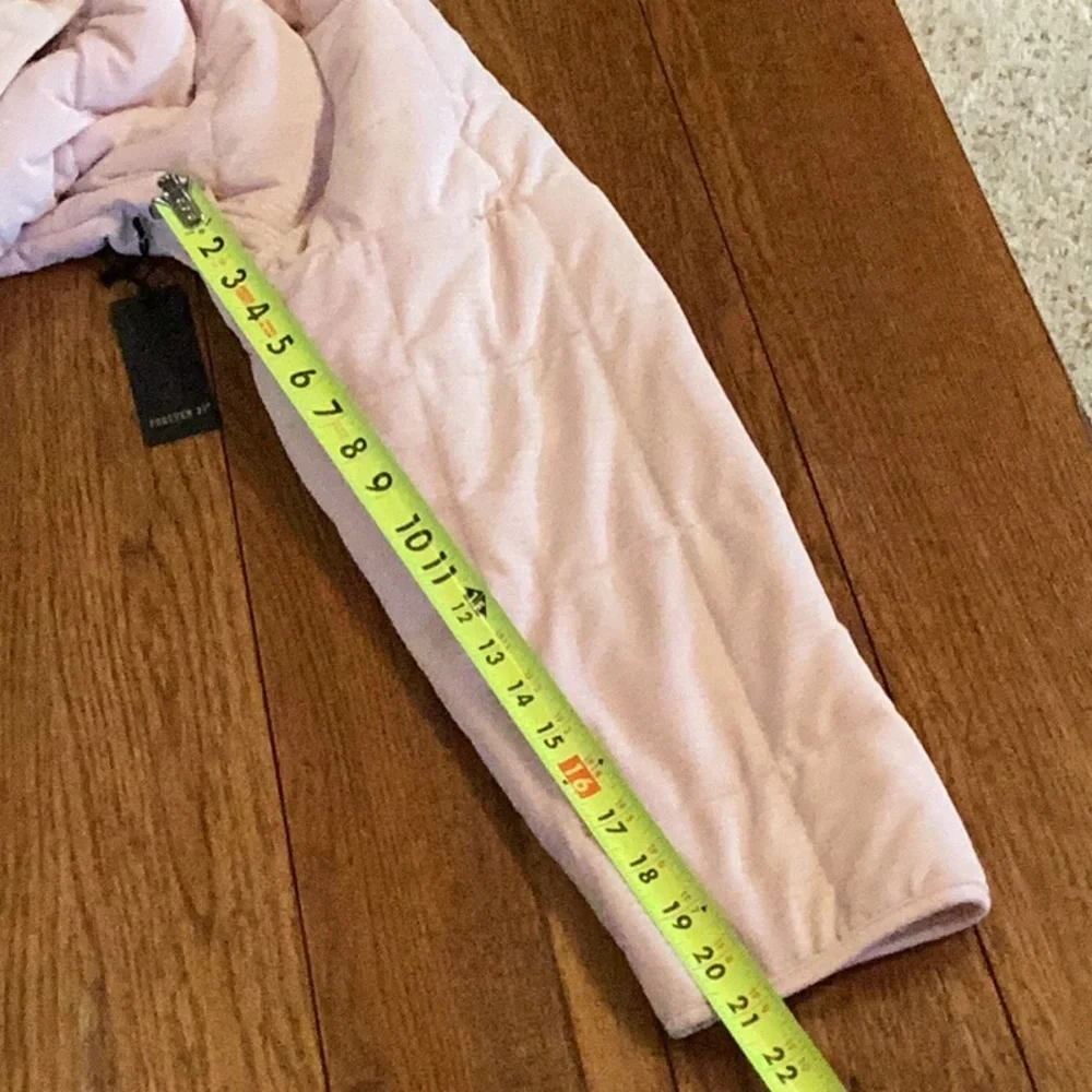 Forever 21 super soft Pink Quilted Jacket. Women’s size large, ❗️NEW with tags - Picture 7 of 14